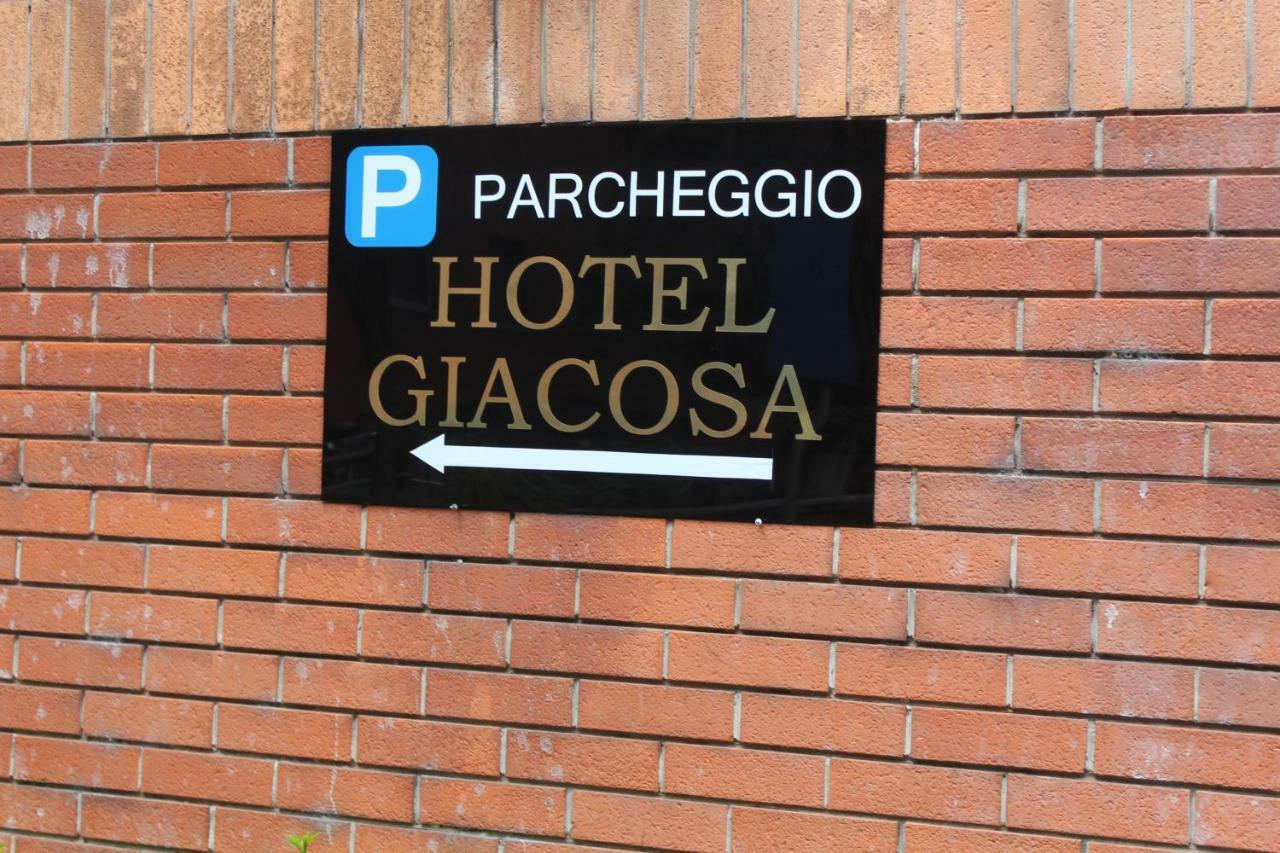 Hotel Giacosa Milánó Kültér fotó